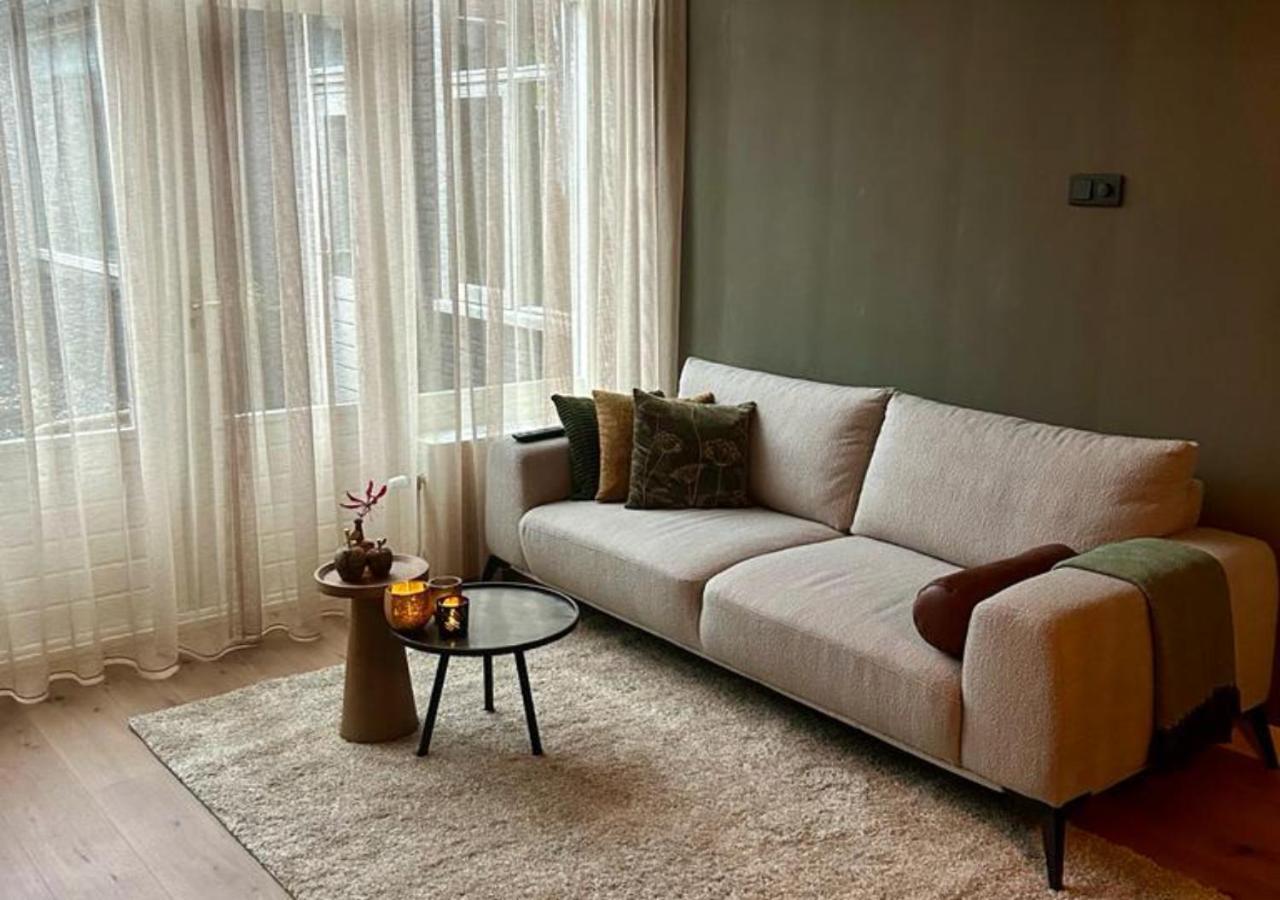 Residence Леуварден Екстериор снимка